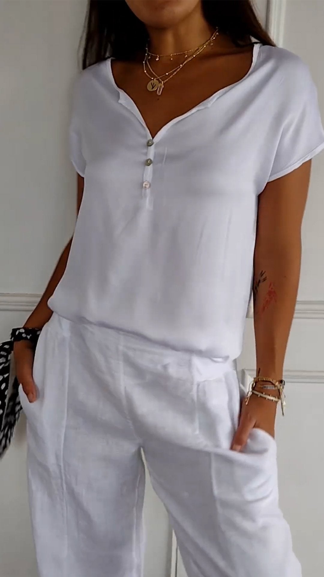 Marisa | Lässiges T-Shirt mit V-Ausschnitt und Stil