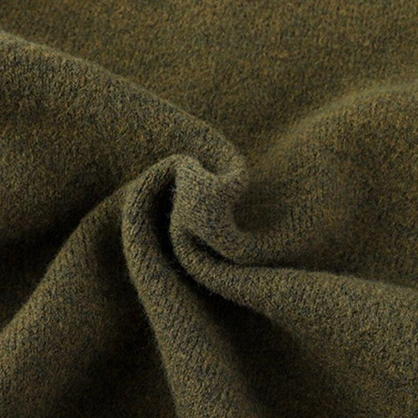 Einfarbige Herrenstrickjacke mit Rundhalsausschnitt