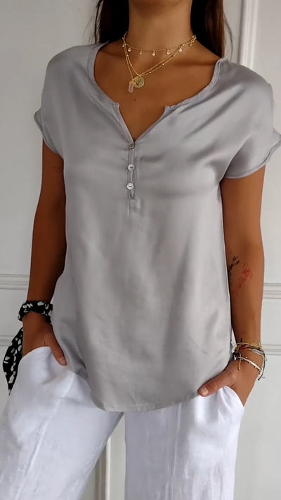 Marisa | Lässiges T-Shirt mit V-Ausschnitt und Stil