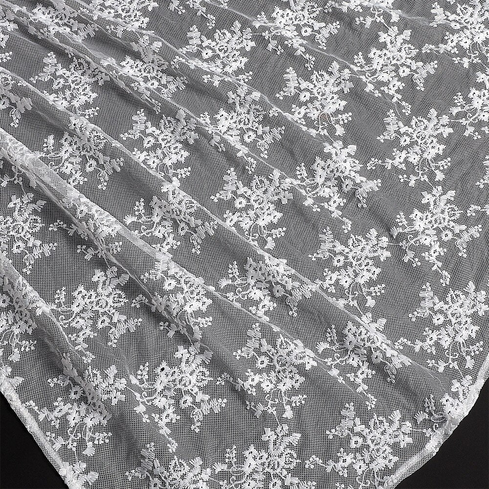 Oktoberfest Green Embroidered Dirndl Dress with Lace Apron