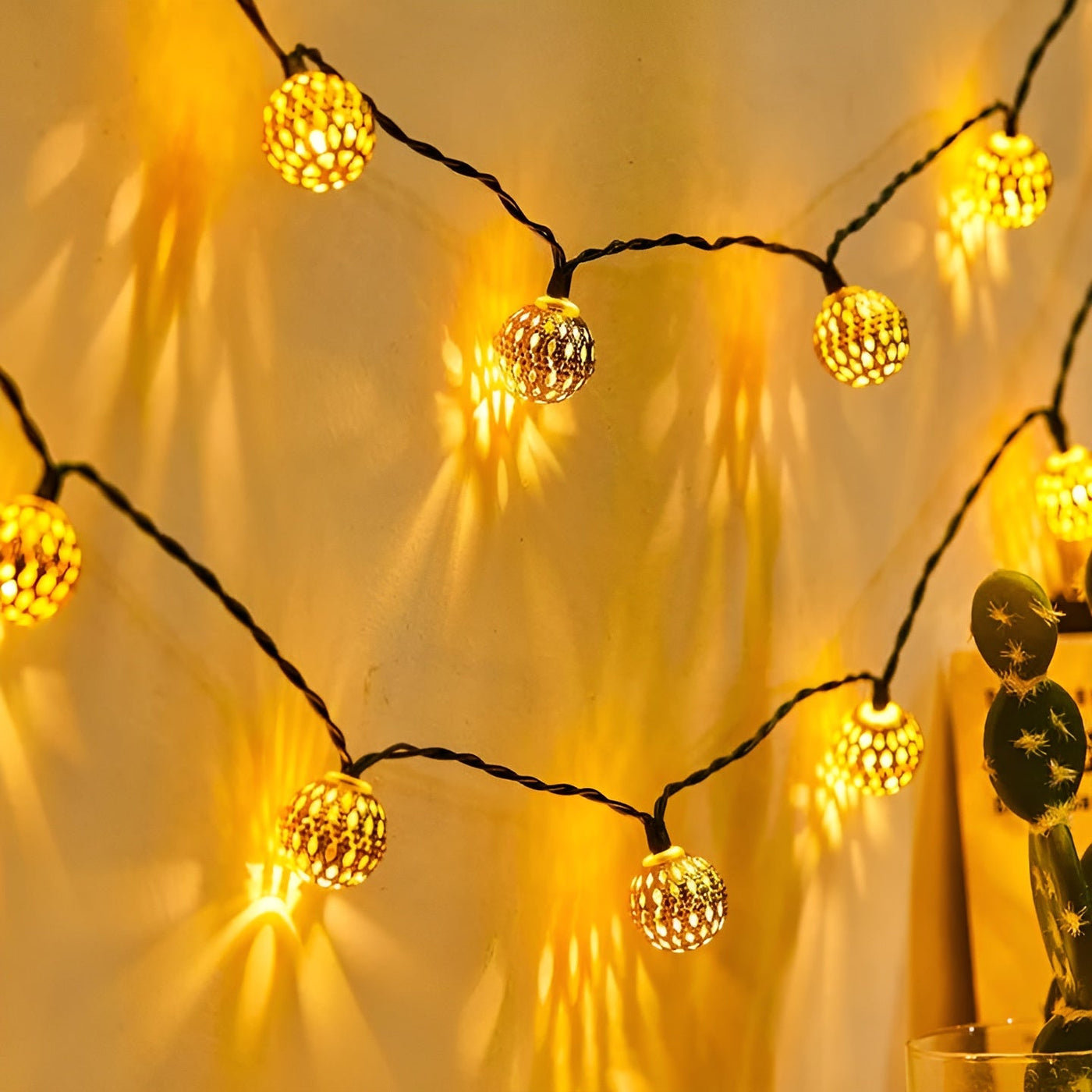Solar-Lichterkette im marokkanischen Stil – Wasserdicht & Dekorativ für Garten und Balkon