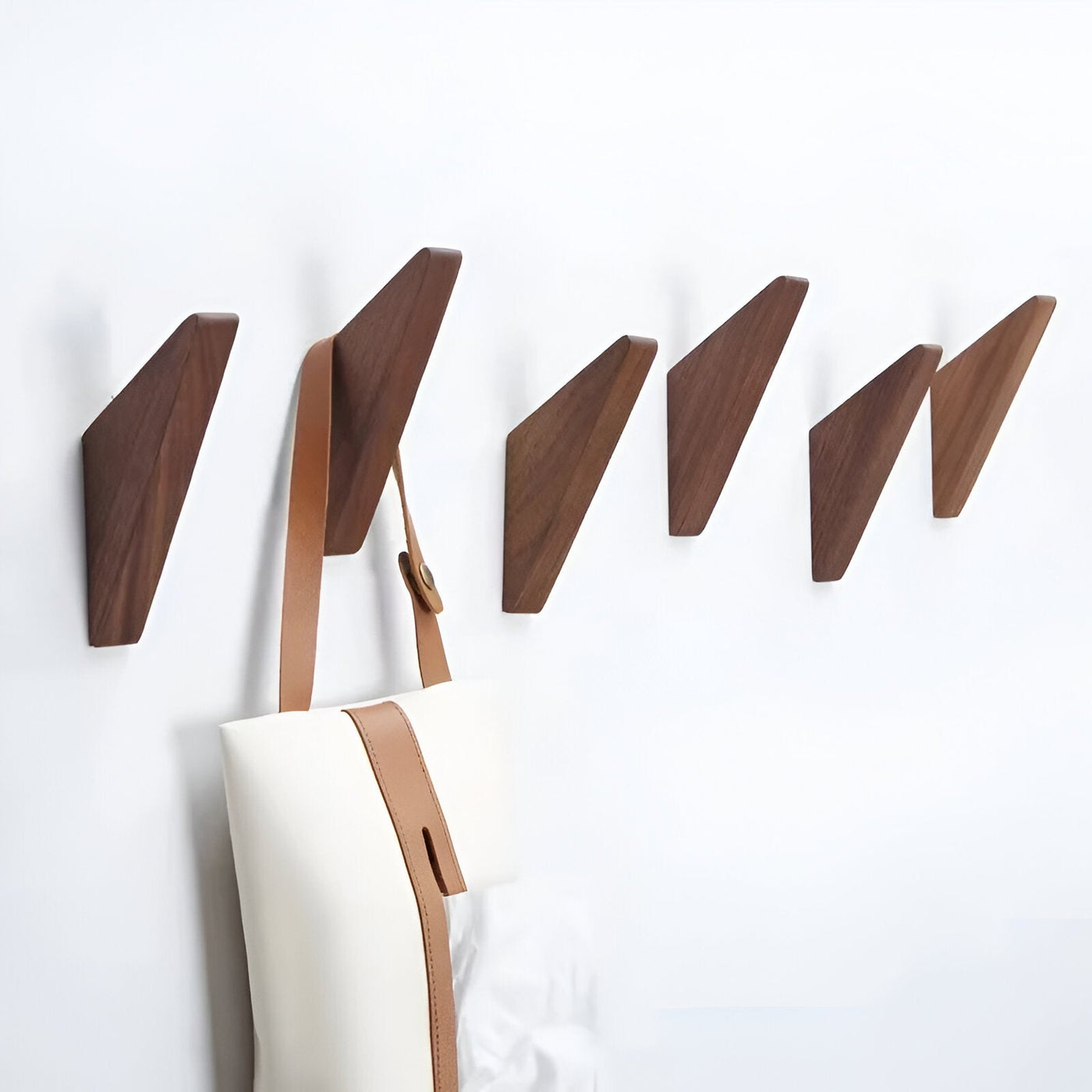 Wandhaken aus Holz – Natürliches Design für Jacken, Handtücher & Accessoires