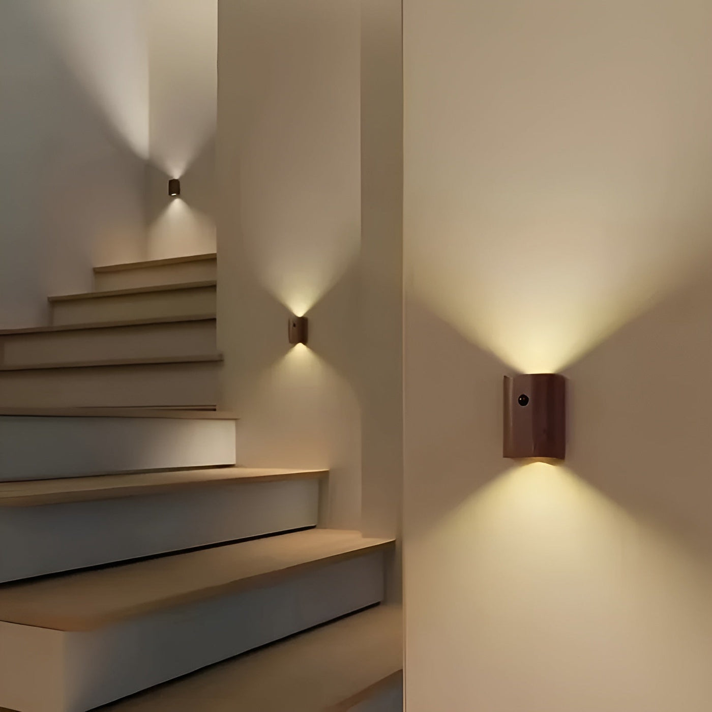 LED Wandleuchte aus Holz – Mit Bewegungssensor & USB | Für Flur & Treppe