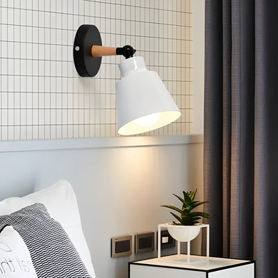 LED Wandleuchte aus Massivholz – Minimalistisches Design für Schlafzimmer und Flur