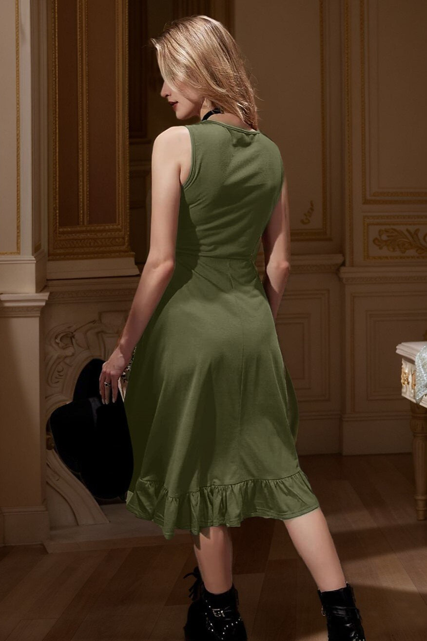 Renaissance Style Sleeveless Dress with Lace-up Waist