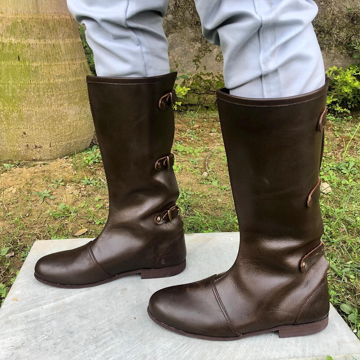 Medieval Style Guard Buckle Tall Shoes