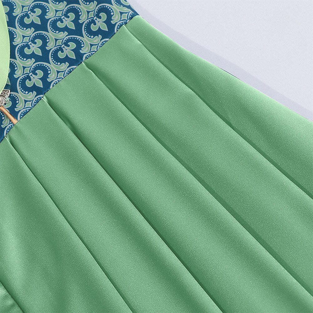 Oktoberfest Green Embroidered Dirndl Dress with Lace Apron