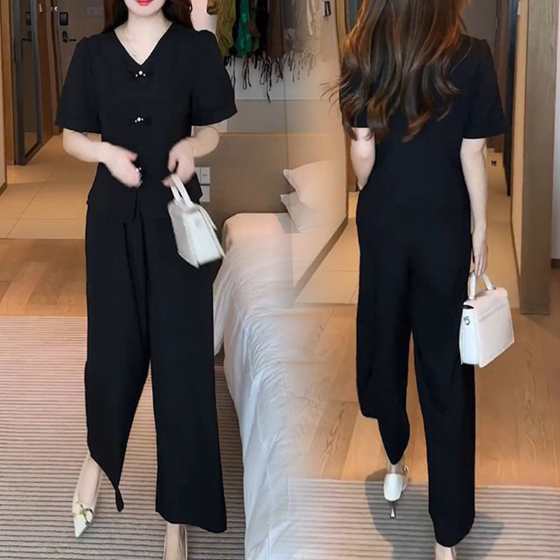 Eseniya - Eleganter Zweiteiler Mit Kurzen Ärmeln