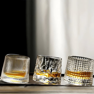 Whiskyglas mit 360° Drehfunktion – Strukturiertes Design für stilvollen Trinkgenuss