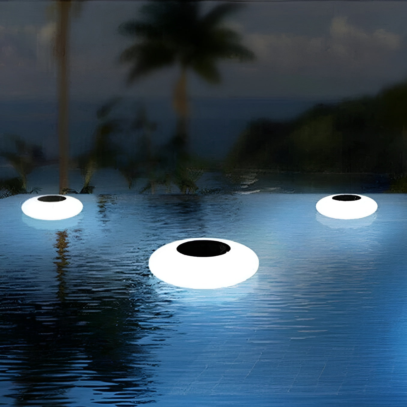 Schwimmende LED-Solarlichter – Farbwechsel für Pool & Garten