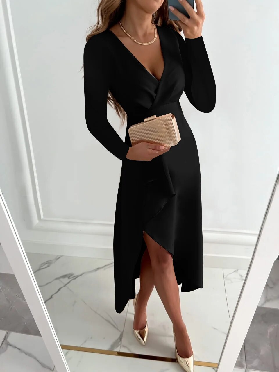 Heidi-Mode | Elegante Gefaltete Abendkleid Mit V-Ausschnitt