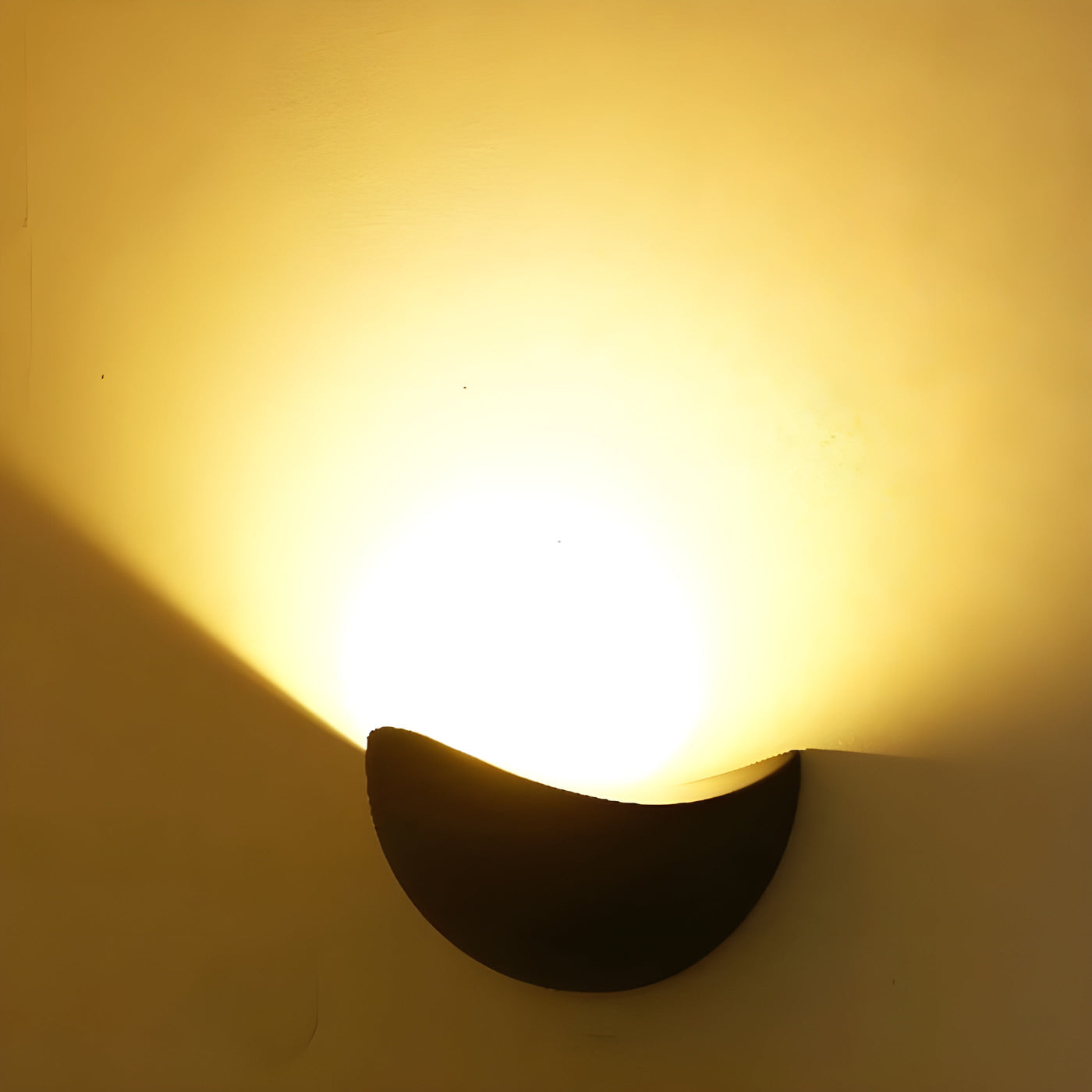 NoirLume Light - Minimalistische halbkreisförmige LED-Wandleuchte